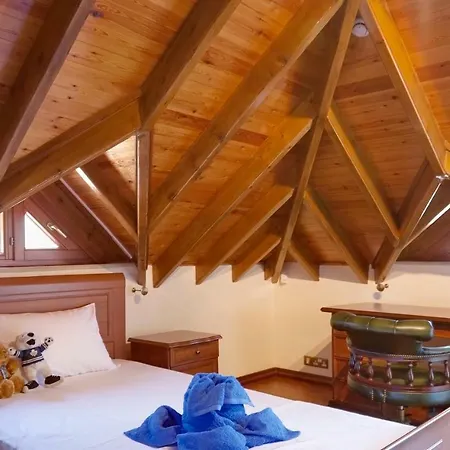 فيلة Beachfront ليماسول