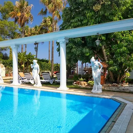 Villa Beachfront Limasol