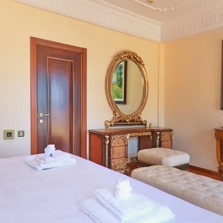 Villa Beachfront Limasol